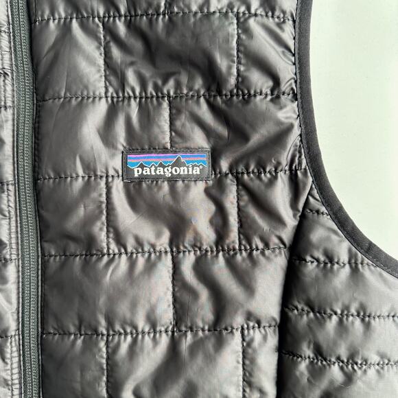 Patagonia 84247 Nano Puff Full Zip Quilted Primaloft Black Puffer Vest women S - Picture 3 of 9